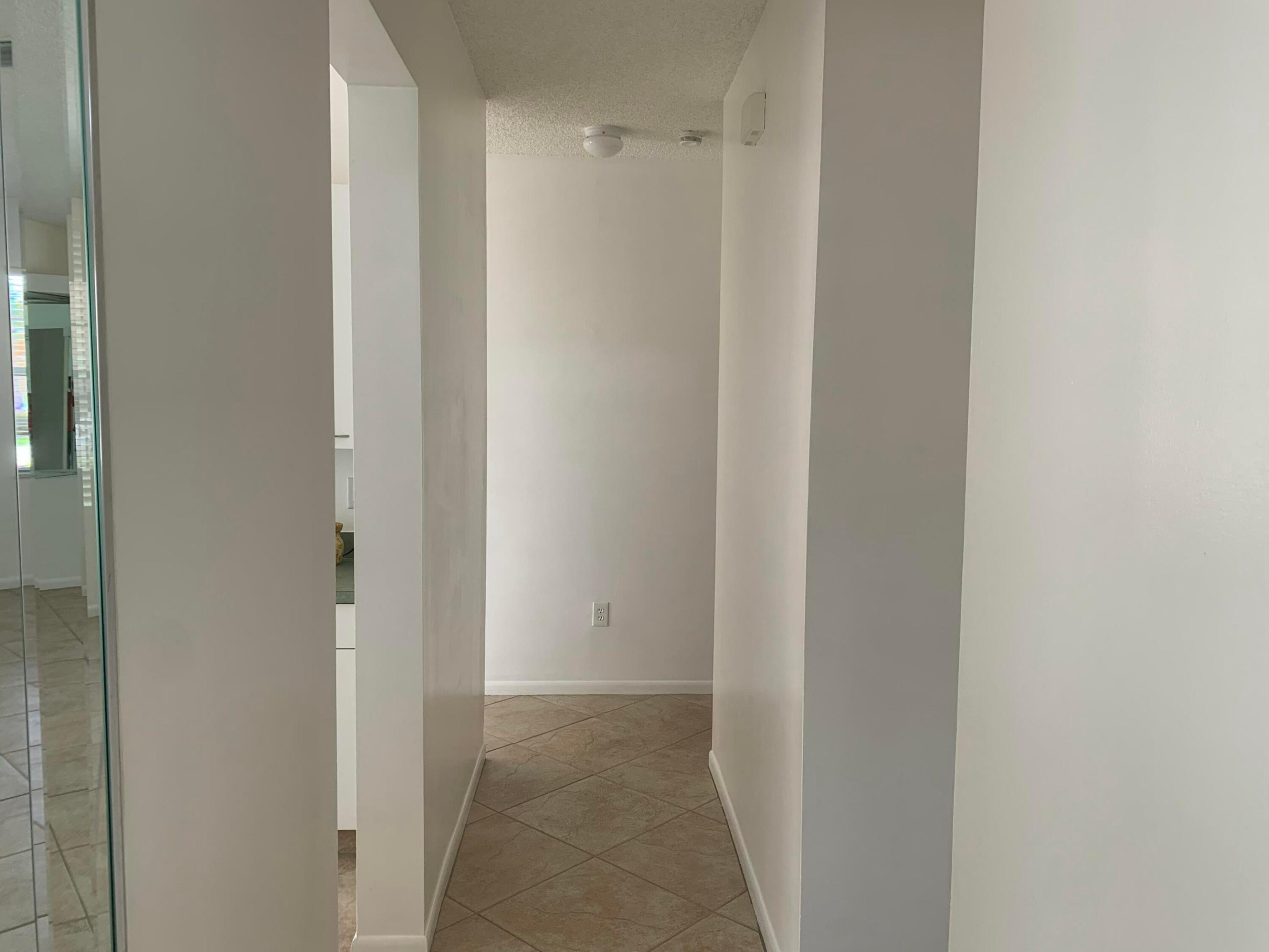 Towngate 156-11 B - Residential