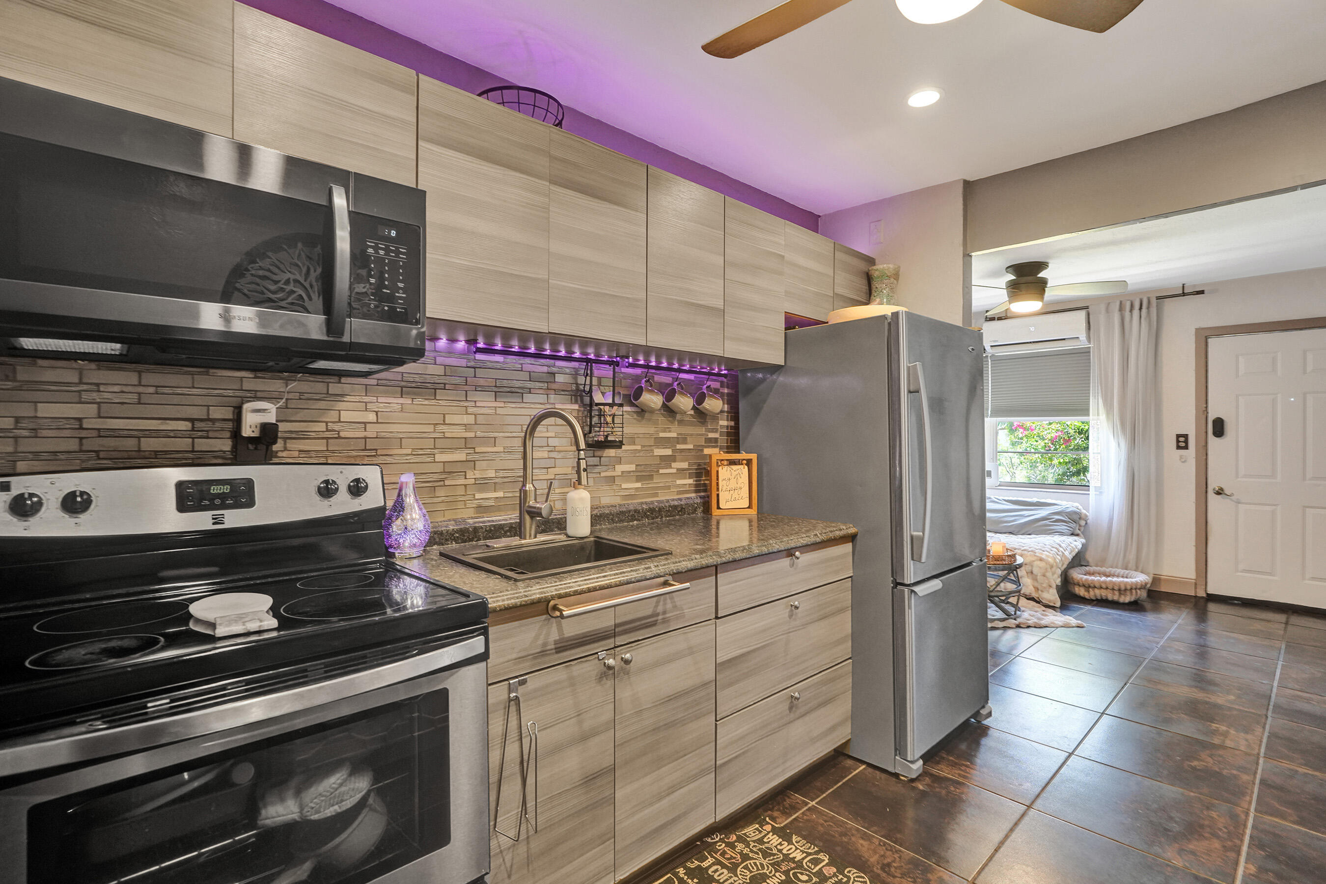 COLLIER MANOR FIRST ADD - Residential