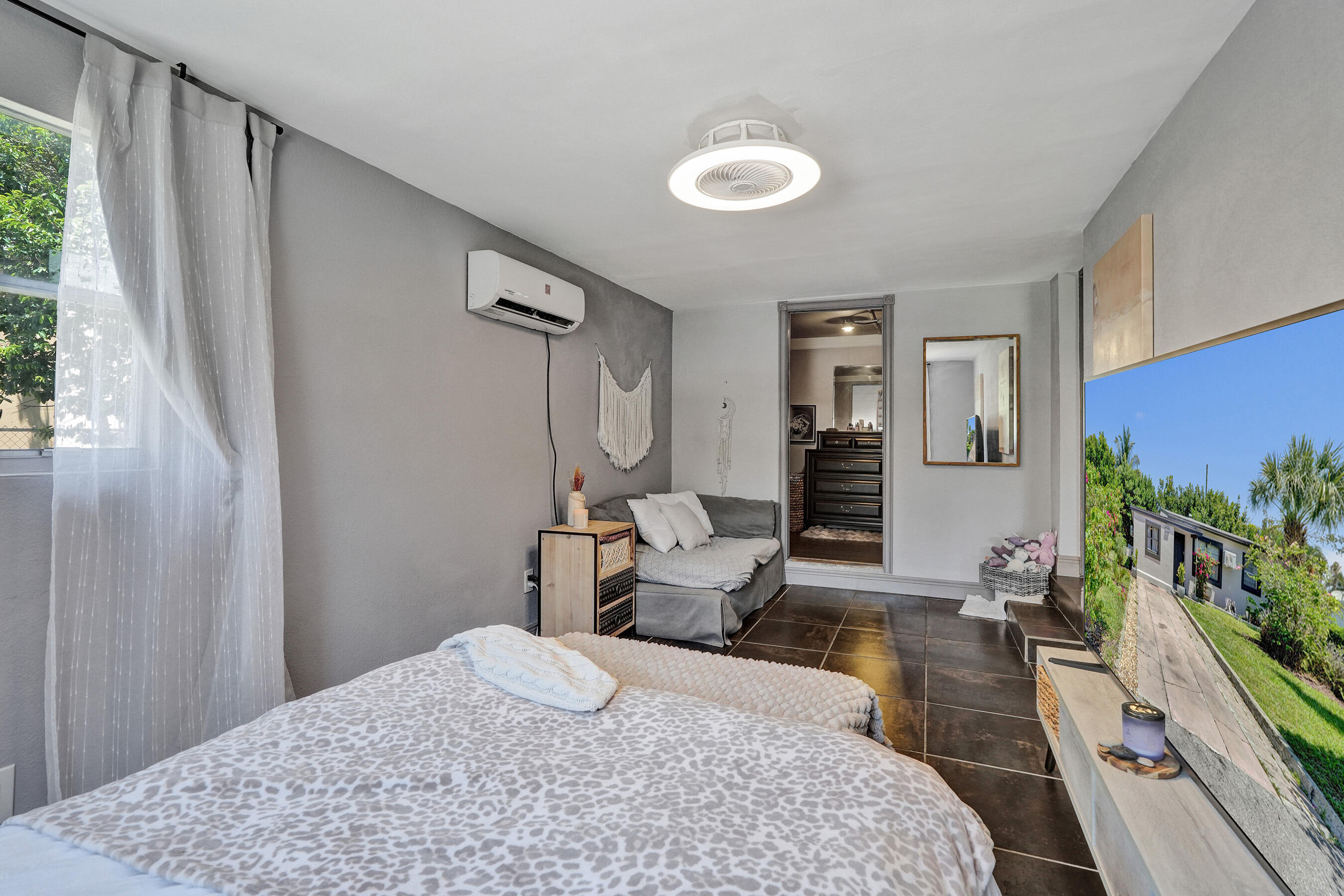 COLLIER MANOR FIRST ADD - Residential