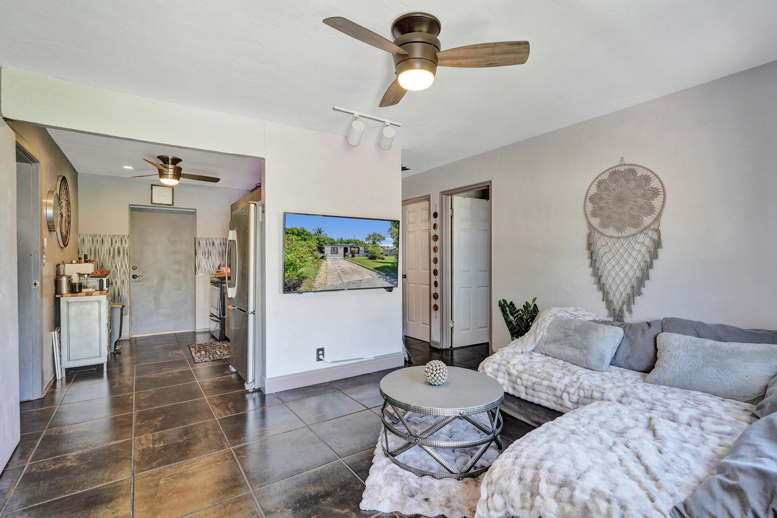 1465 NE 27th Street