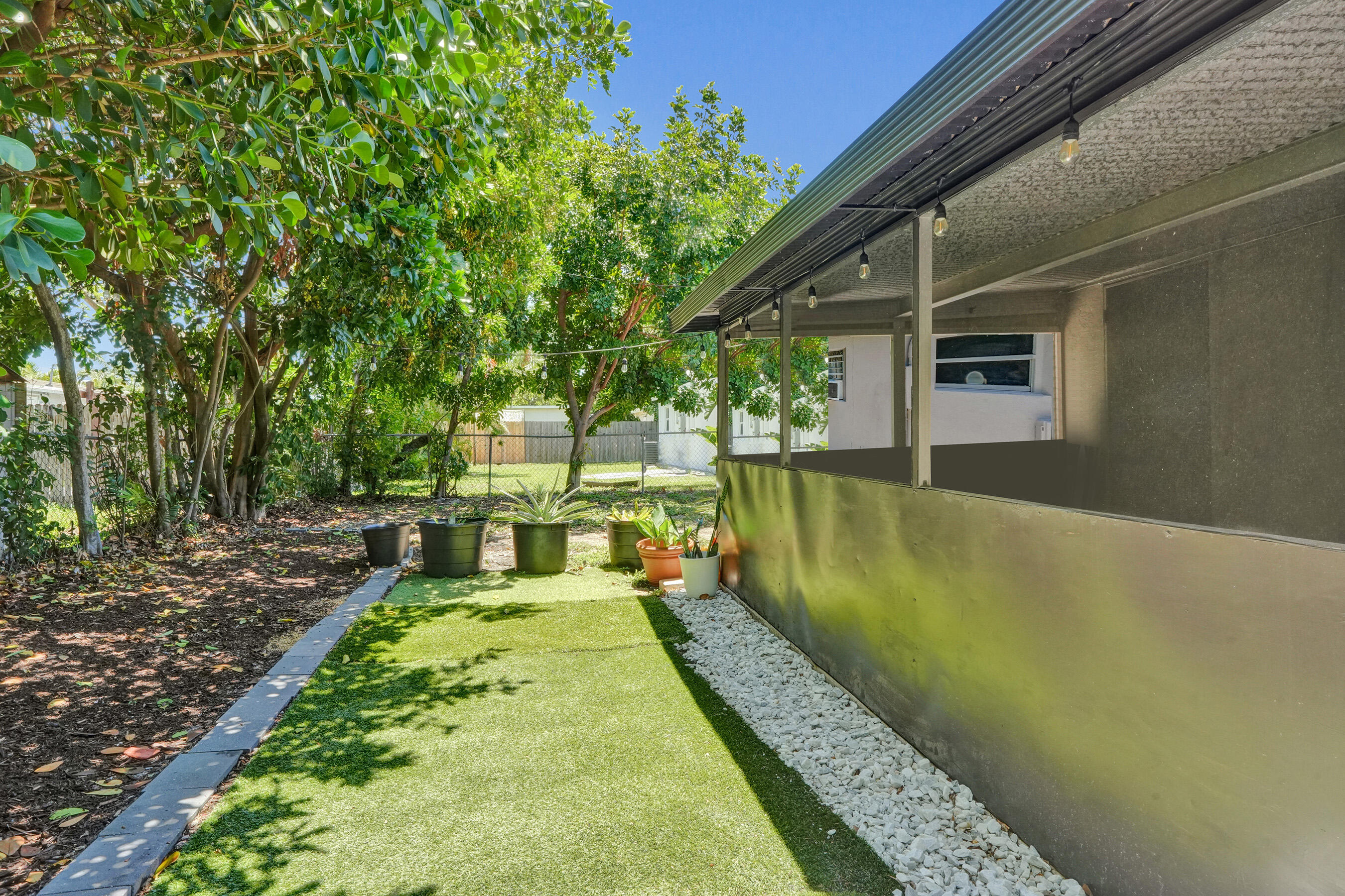 COLLIER MANOR FIRST ADD - Residential