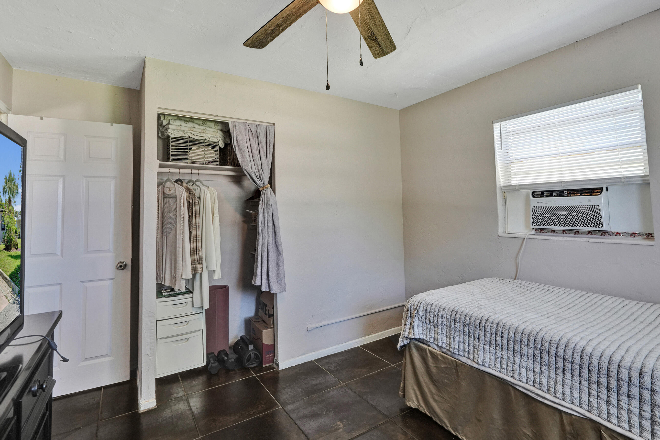 COLLIER MANOR FIRST ADD - Residential