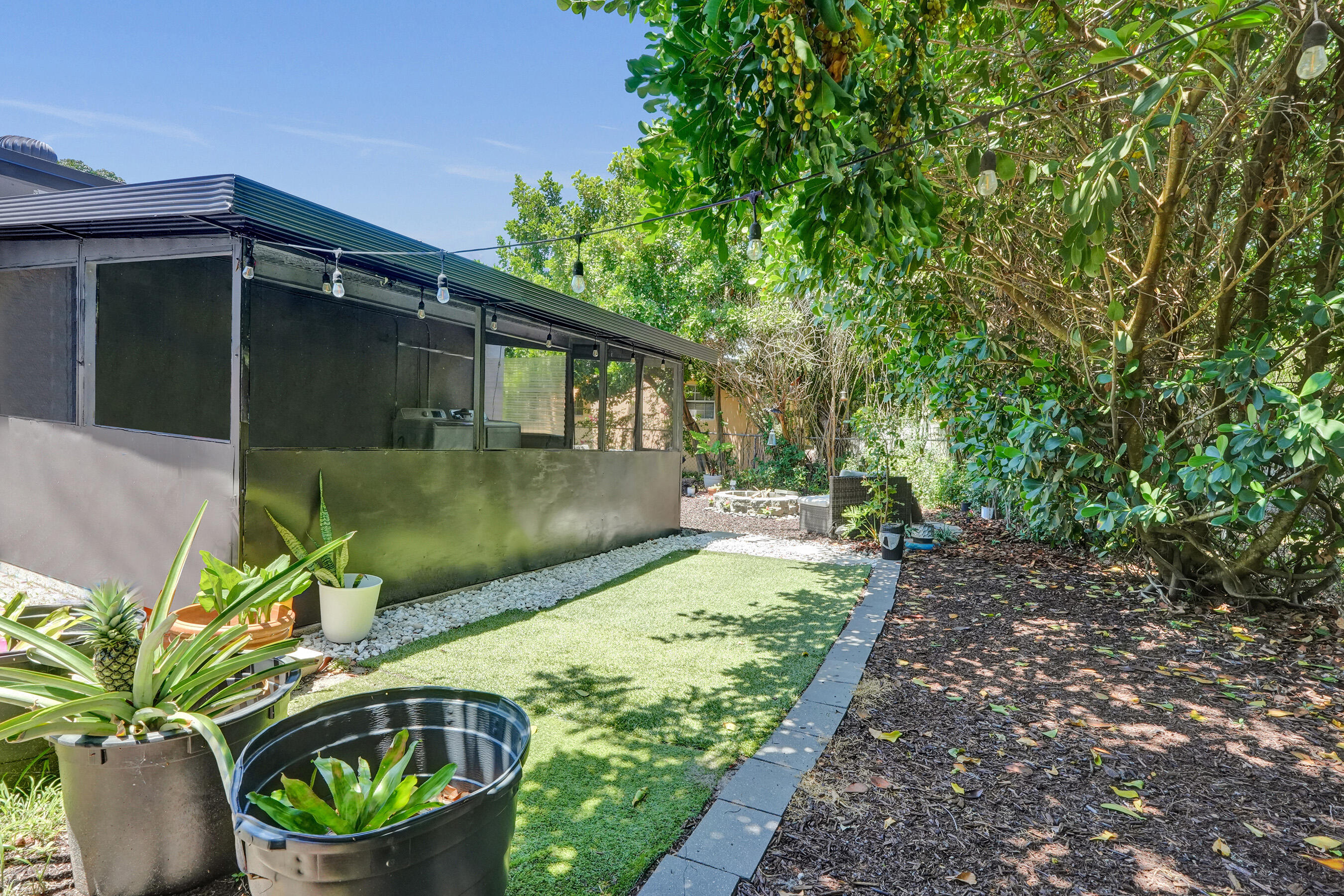 COLLIER MANOR FIRST ADD - Residential