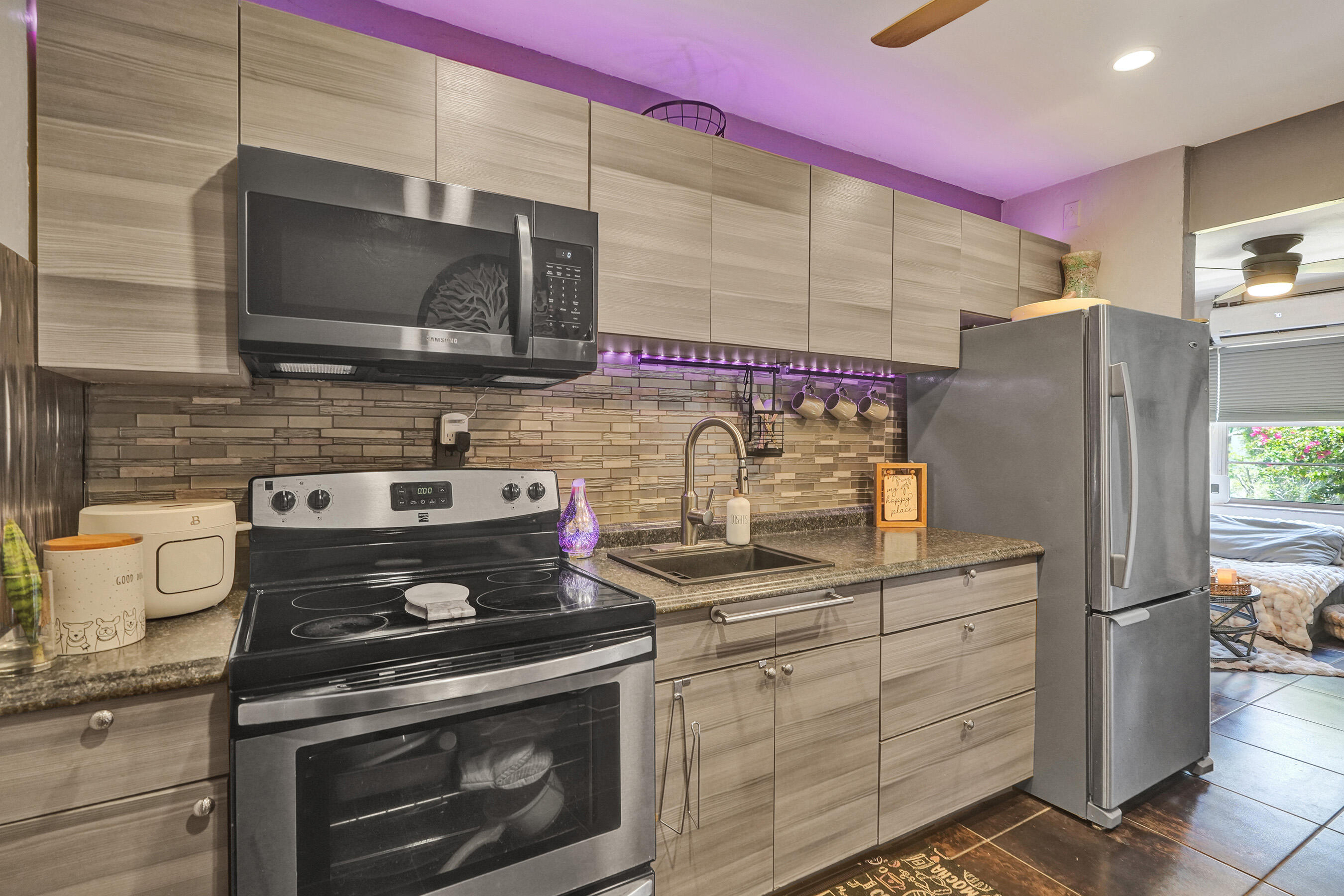 COLLIER MANOR FIRST ADD - Residential