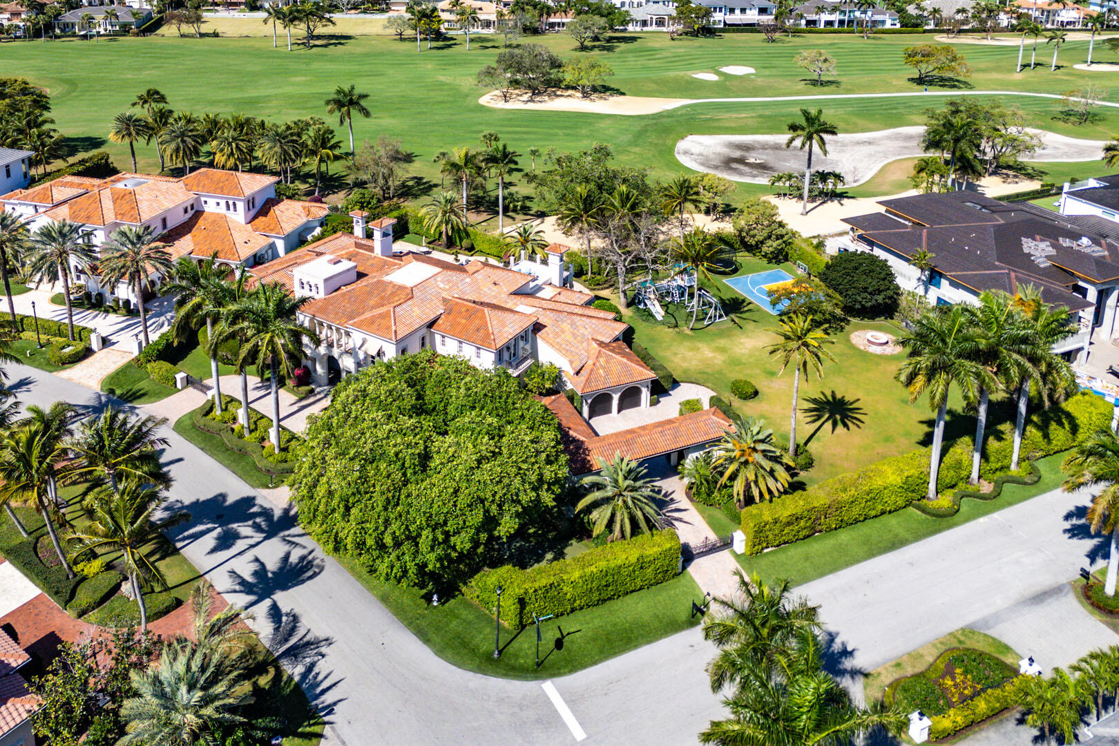 ROYAL PALM YACHT & COUNTRY CLUB - Residential