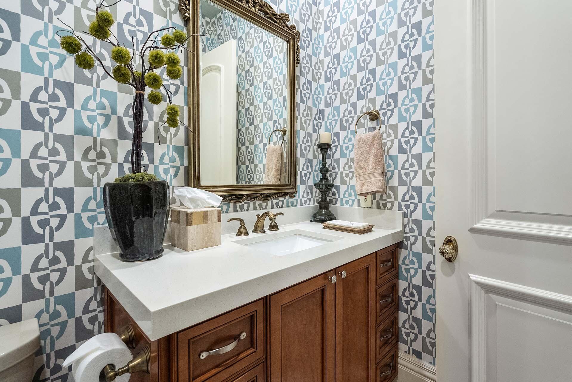 ROYAL PALM YACHT & COUNTR - Residential