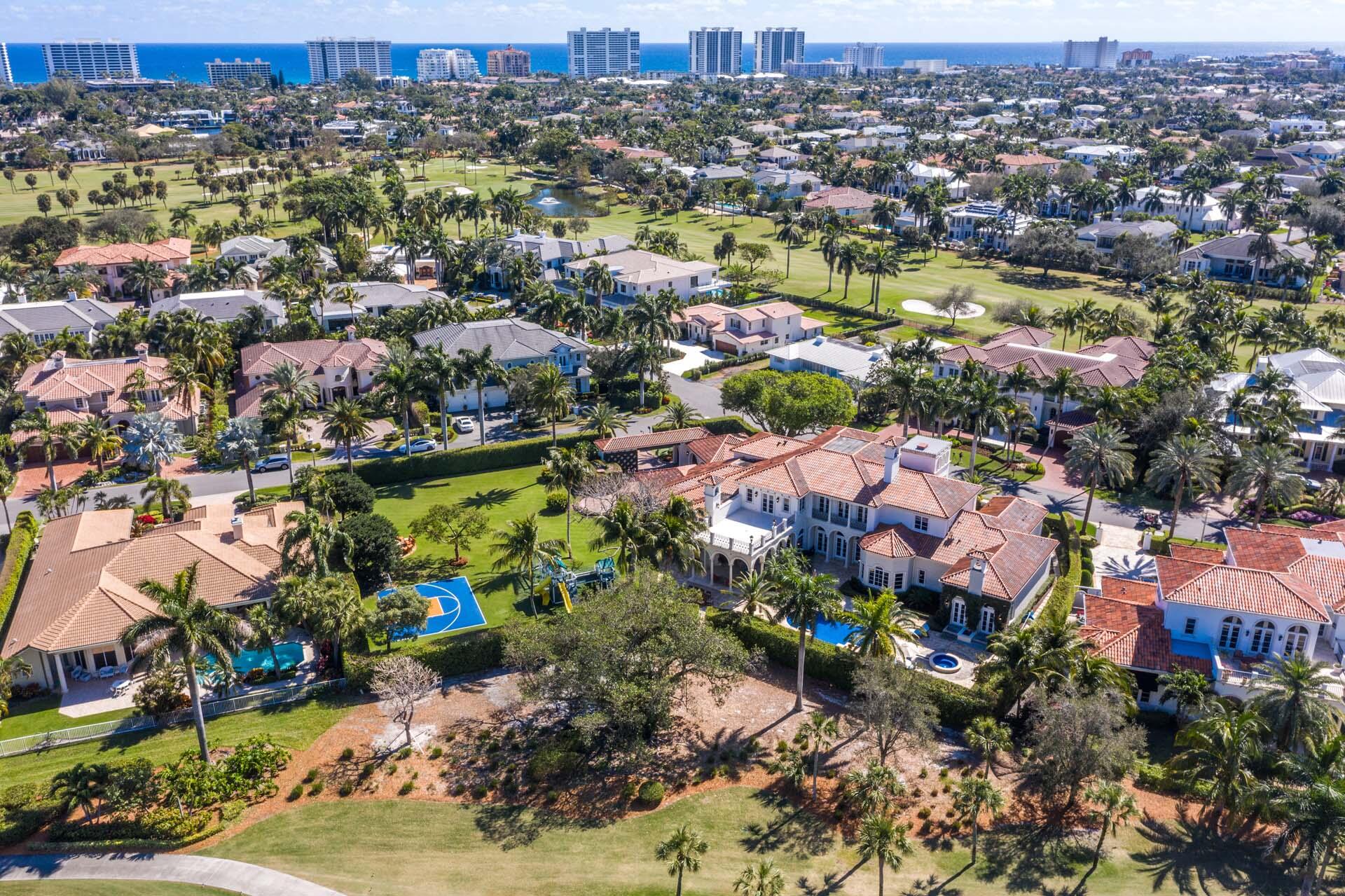 ROYAL PALM YACHT & COUNTRY CLUB - Residential