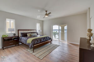 TWIN LAKE SHORES CENTRAL - Residential