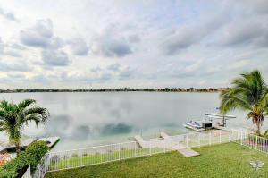 TWIN LAKE SHORES CENTRAL - Residential