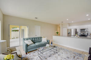 TWIN LAKE SHORES CENTRAL - Residential