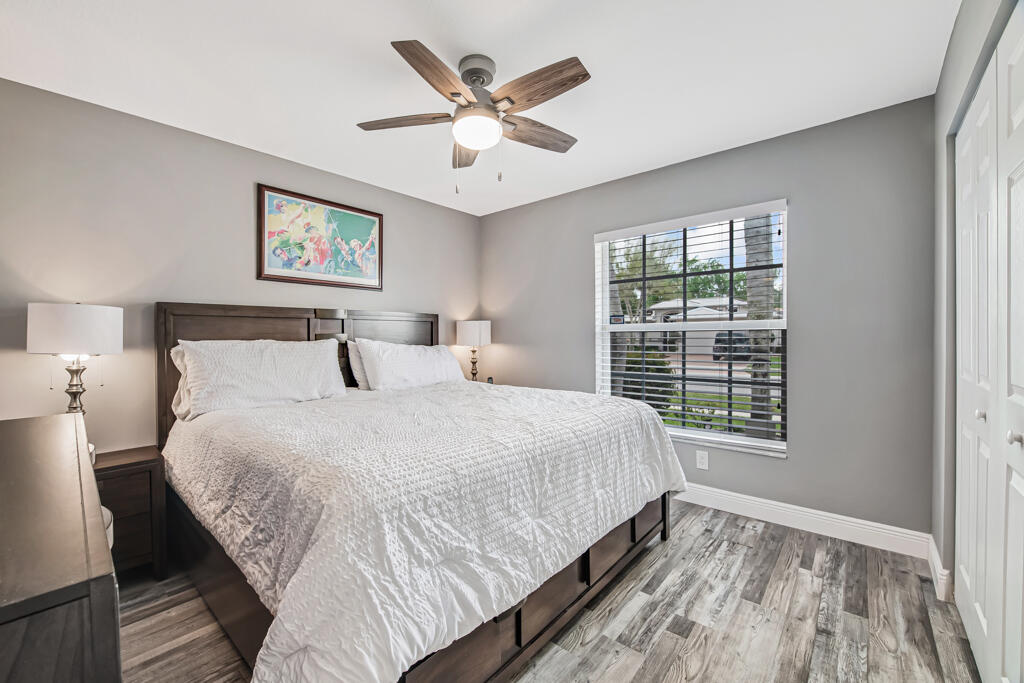 VENETIAN ISLES - Residential