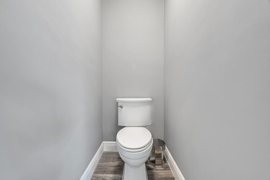 VENETIAN ISLES - Residential