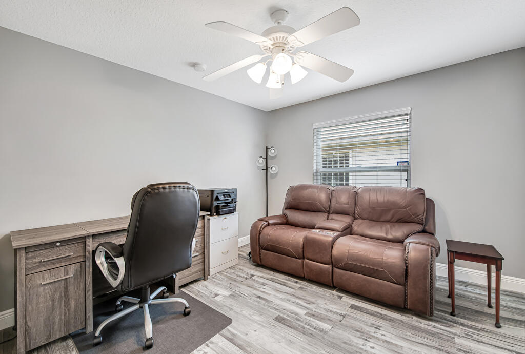 VENETIAN ISLES - Residential