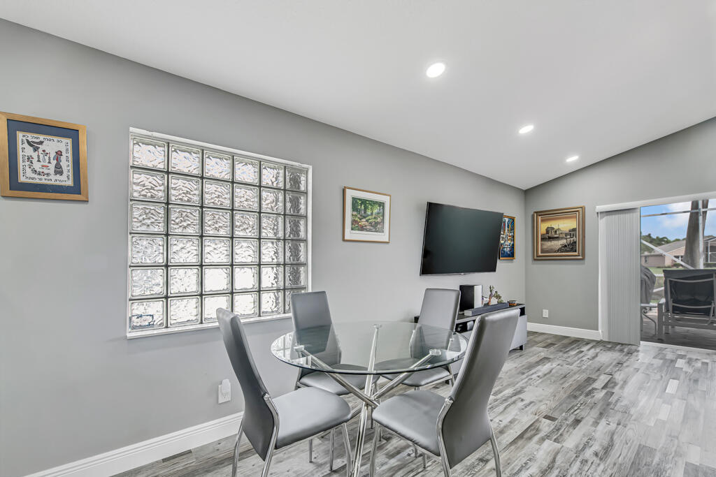 VENETIAN ISLES - Residential