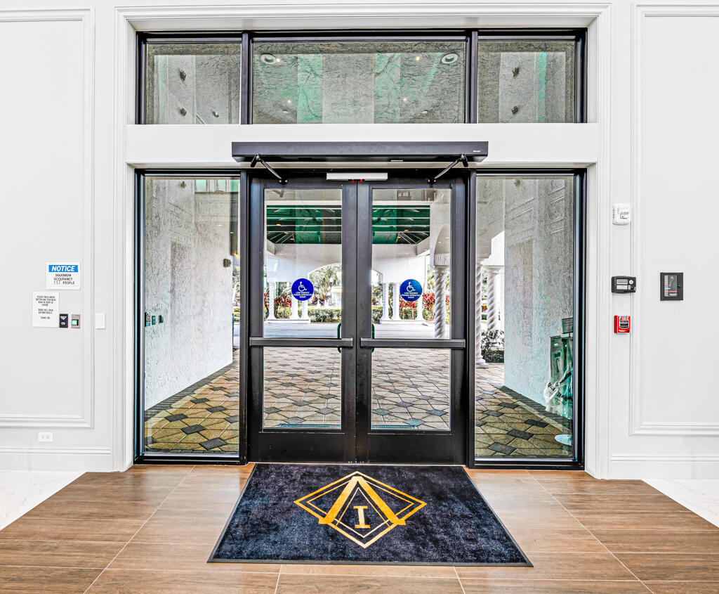 VENETIAN ISLES - Residential