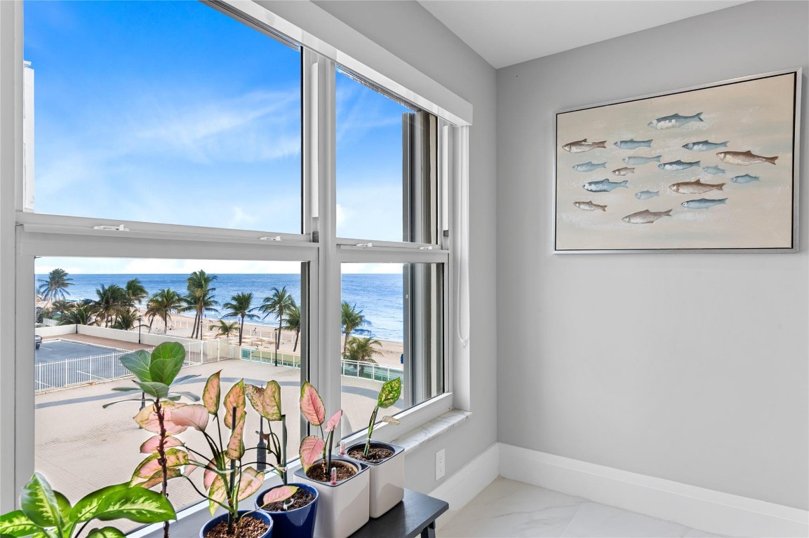 Playa Del Mar - Residential