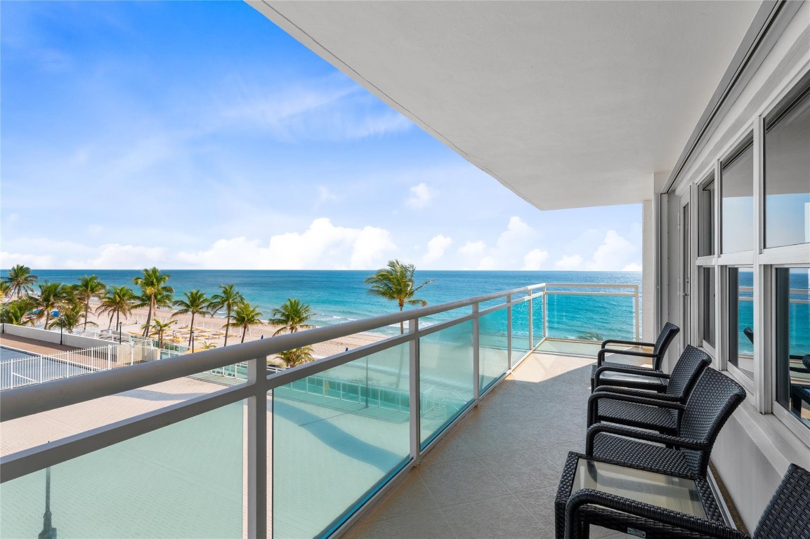 Playa Del Mar - Residential