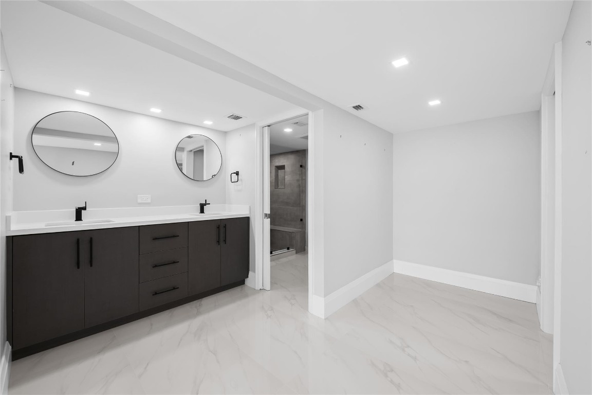 Playa Del Mar - Residential