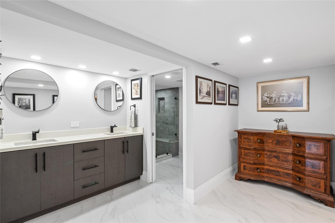 Playa Del Mar - Residential