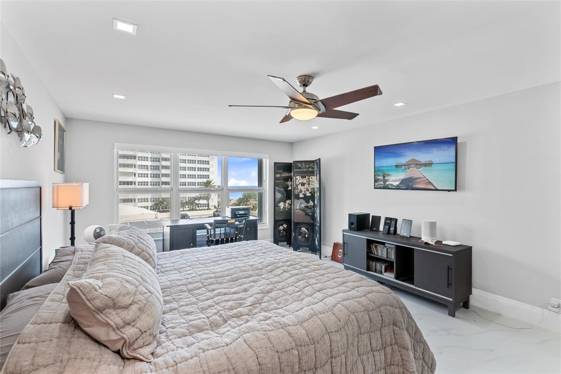 Playa Del Mar - Residential