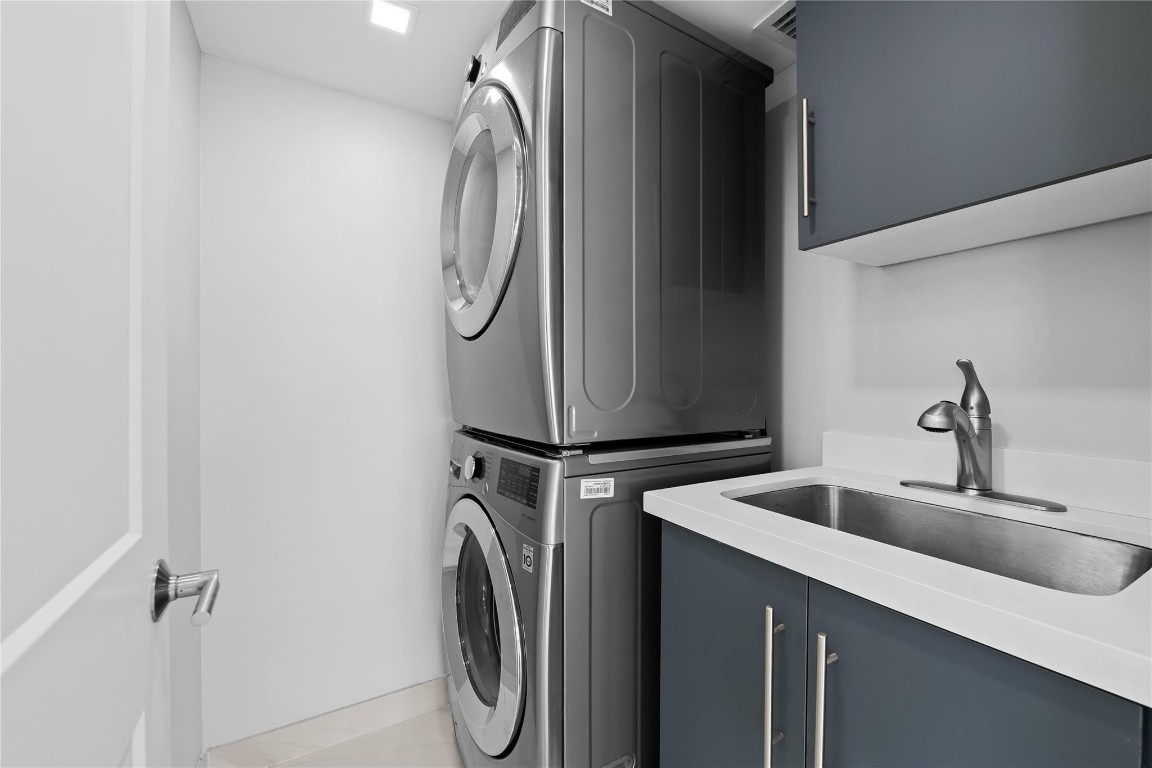 Playa Del Mar - Residential