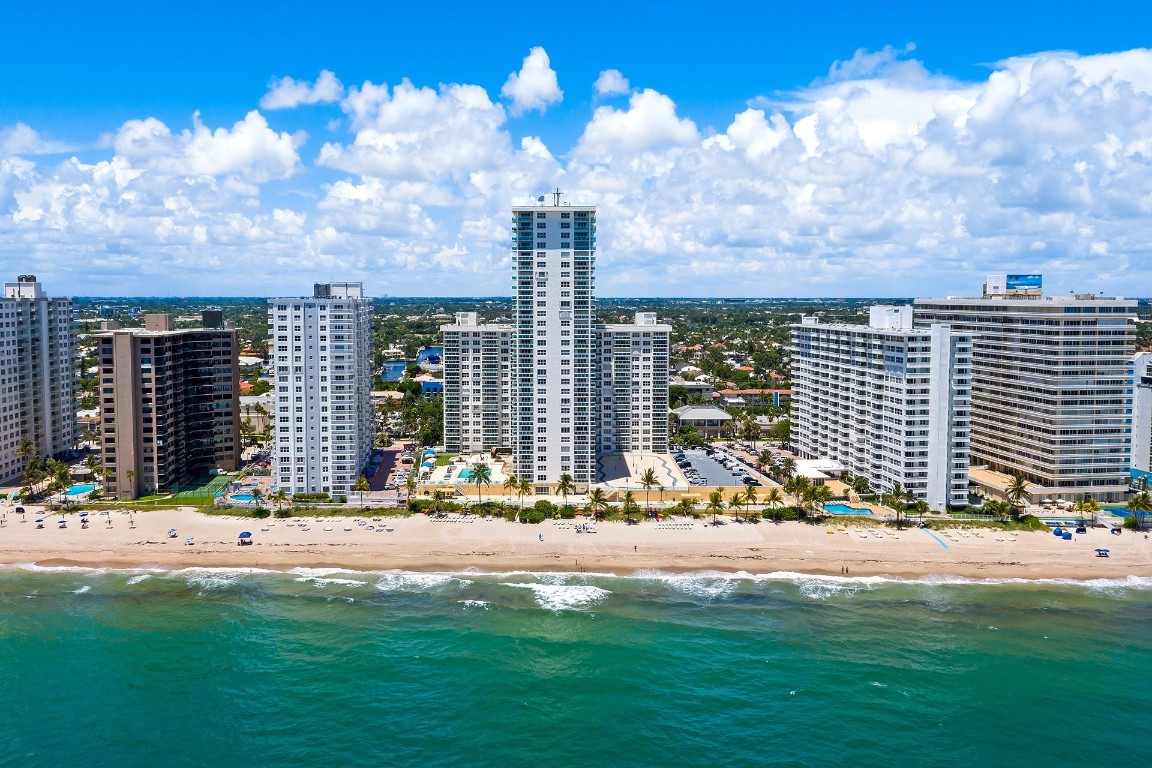 Playa Del Mar - Residential