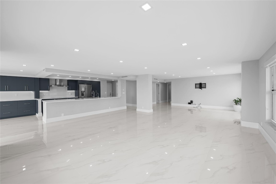 Playa Del Mar - Residential