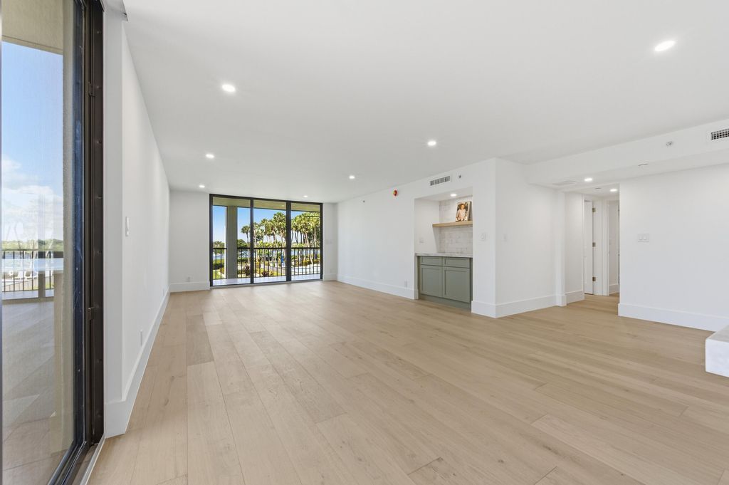 Photo of 1000 N Us Highway 1 #Be-205, Jupiter, FL 33477 (MLS # B26009205)