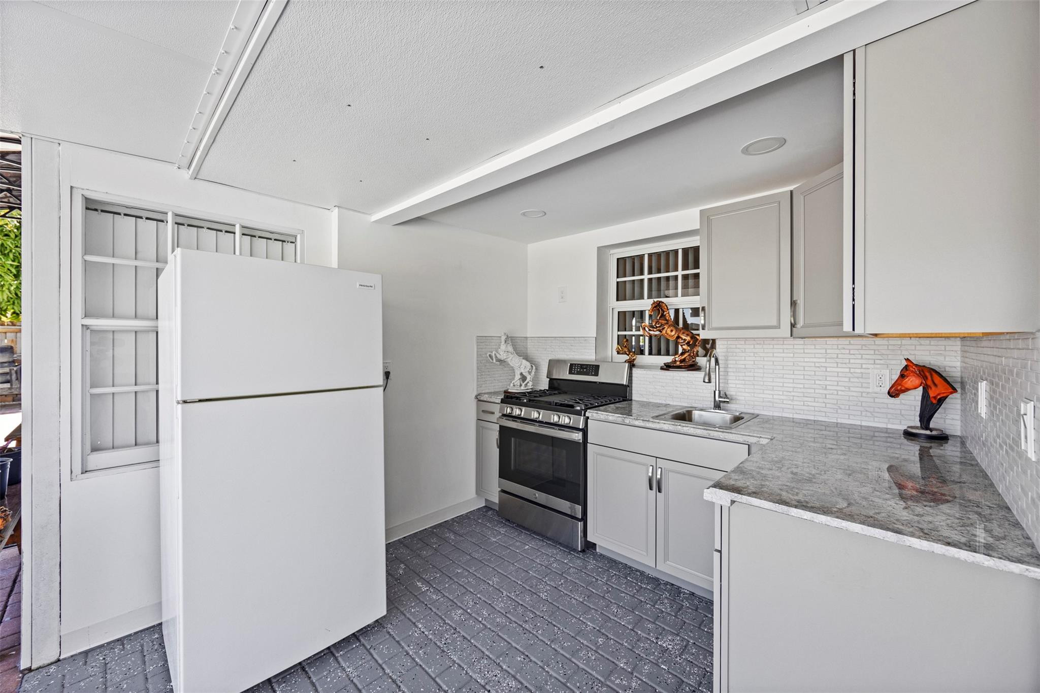 Lantana Heights 08 - Residential