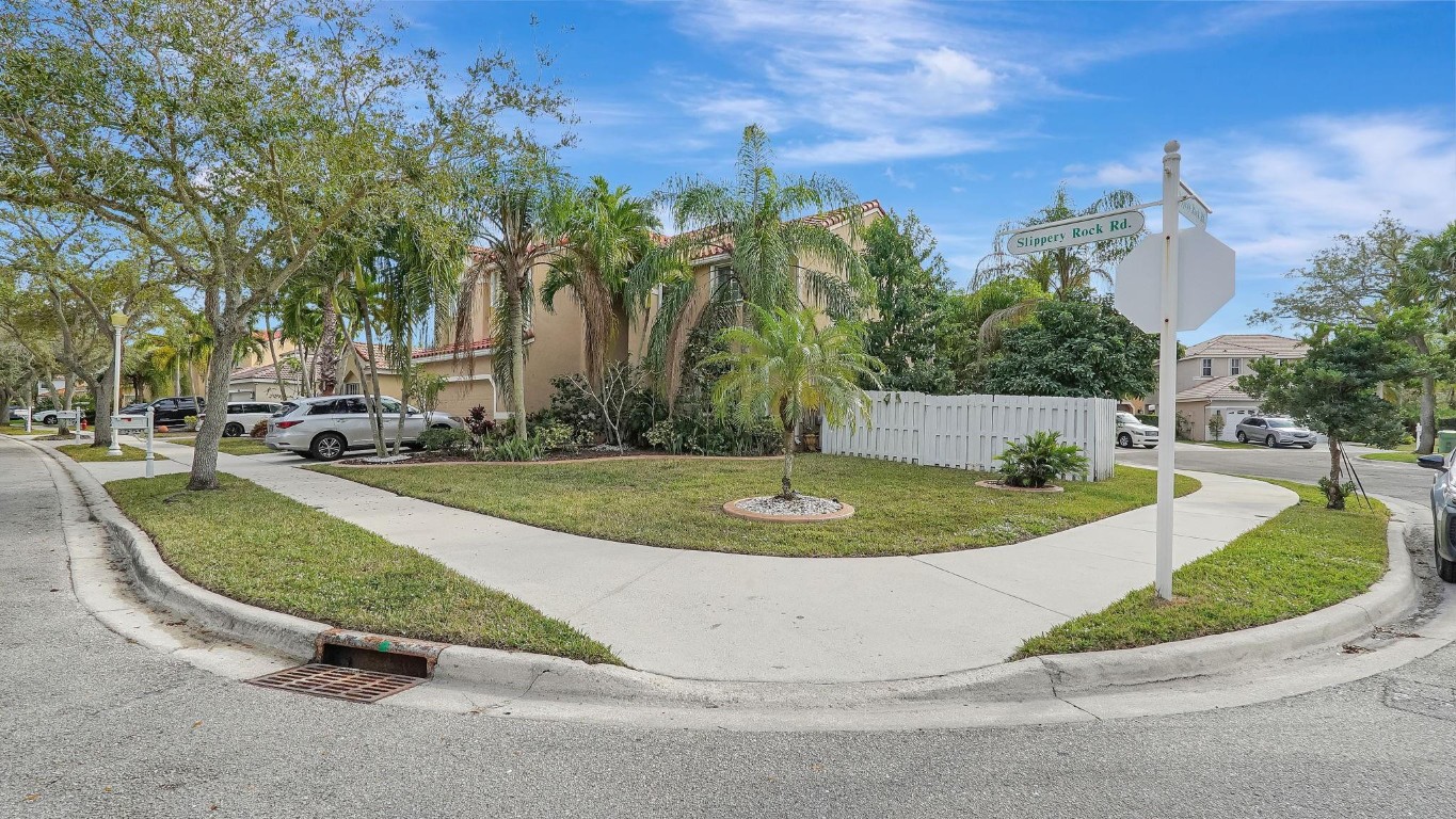 Sector 3 - Parcels C, D, - Residential