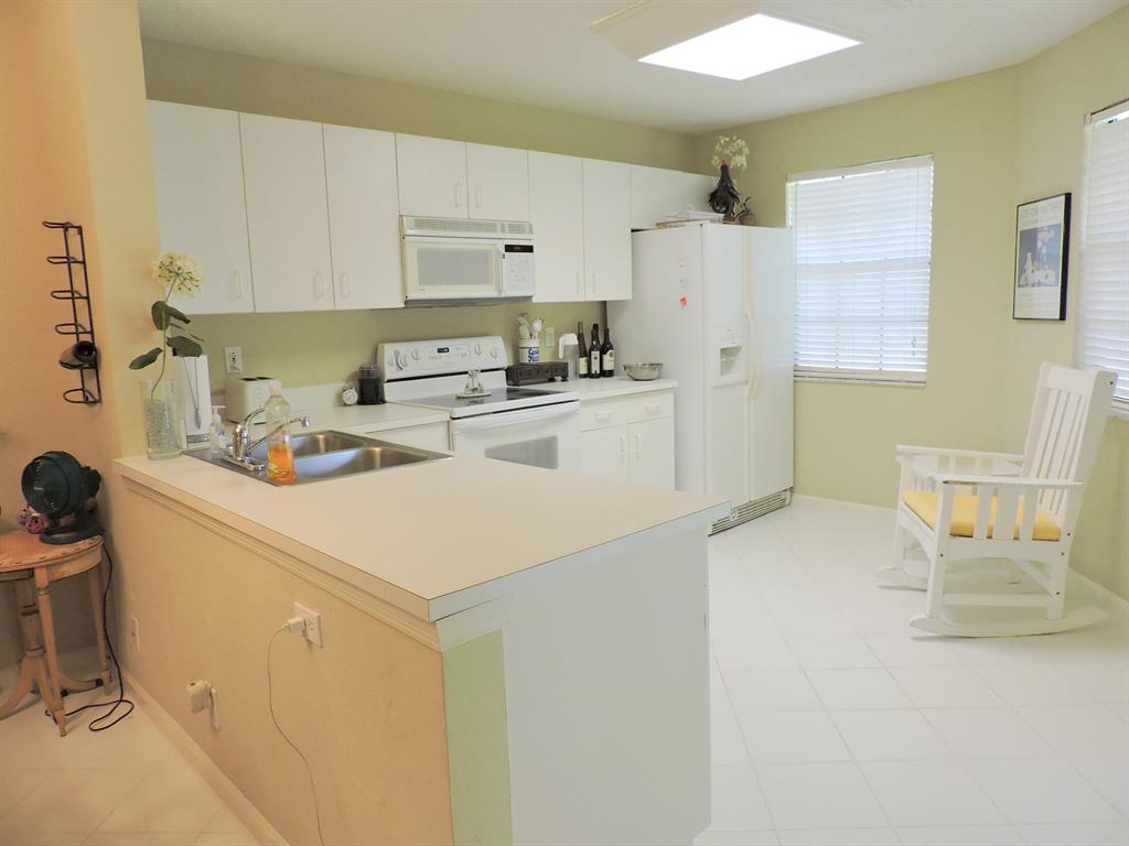 MONTEGO BAY AT BOCA POINTE CONDO - Residential