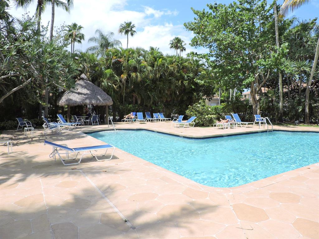 MONTEGO BAY AT BOCA POINTE CONDO - Residential