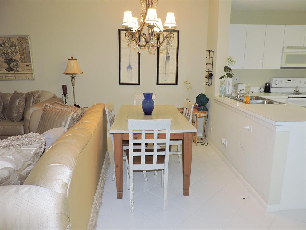 MONTEGO BAY AT BOCA POINTE CONDO - Residential