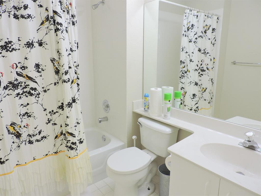 MONTEGO BAY AT BOCA POINTE CONDO - Residential