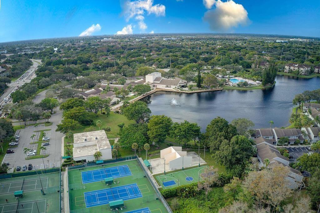 Centerpointe Condo - Residential Lease