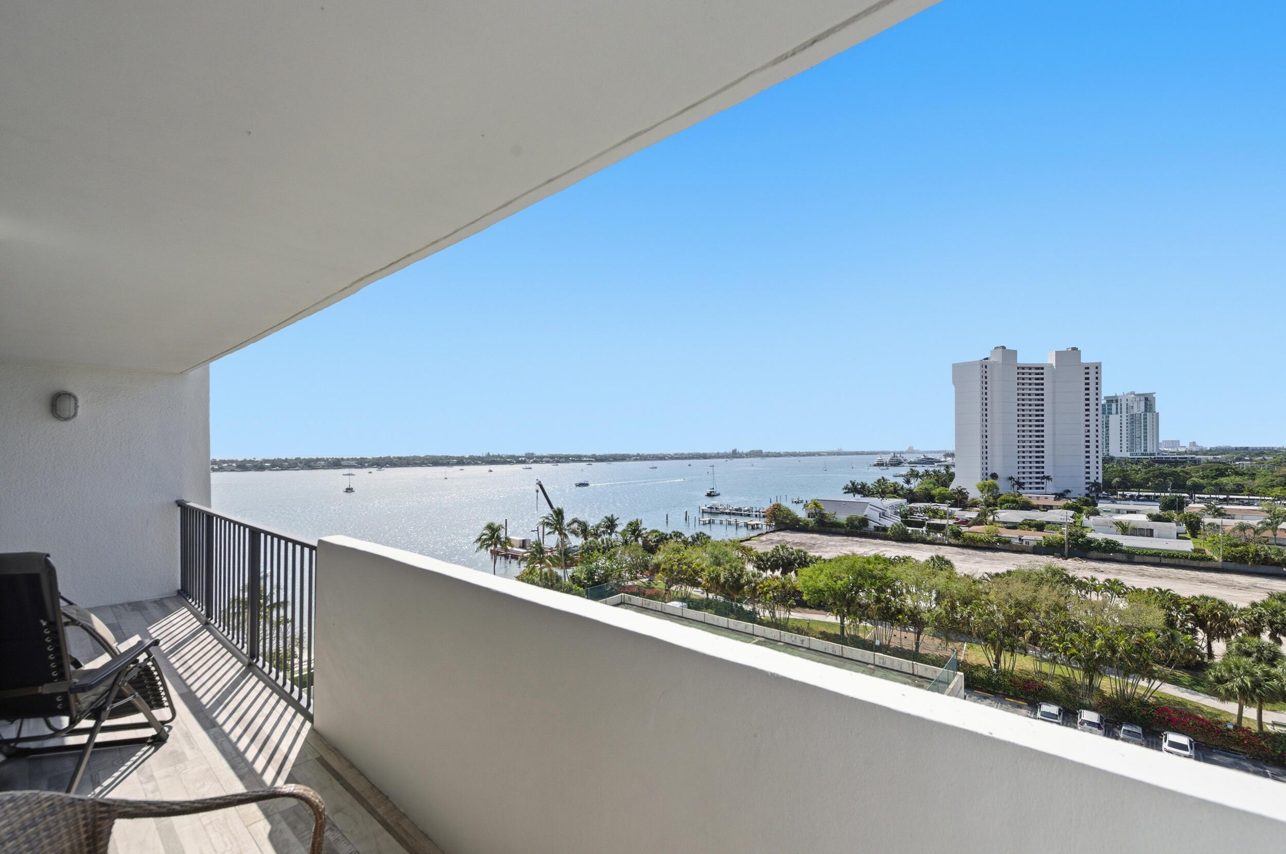 PALM BEACH HOUSE CONDO - Residential