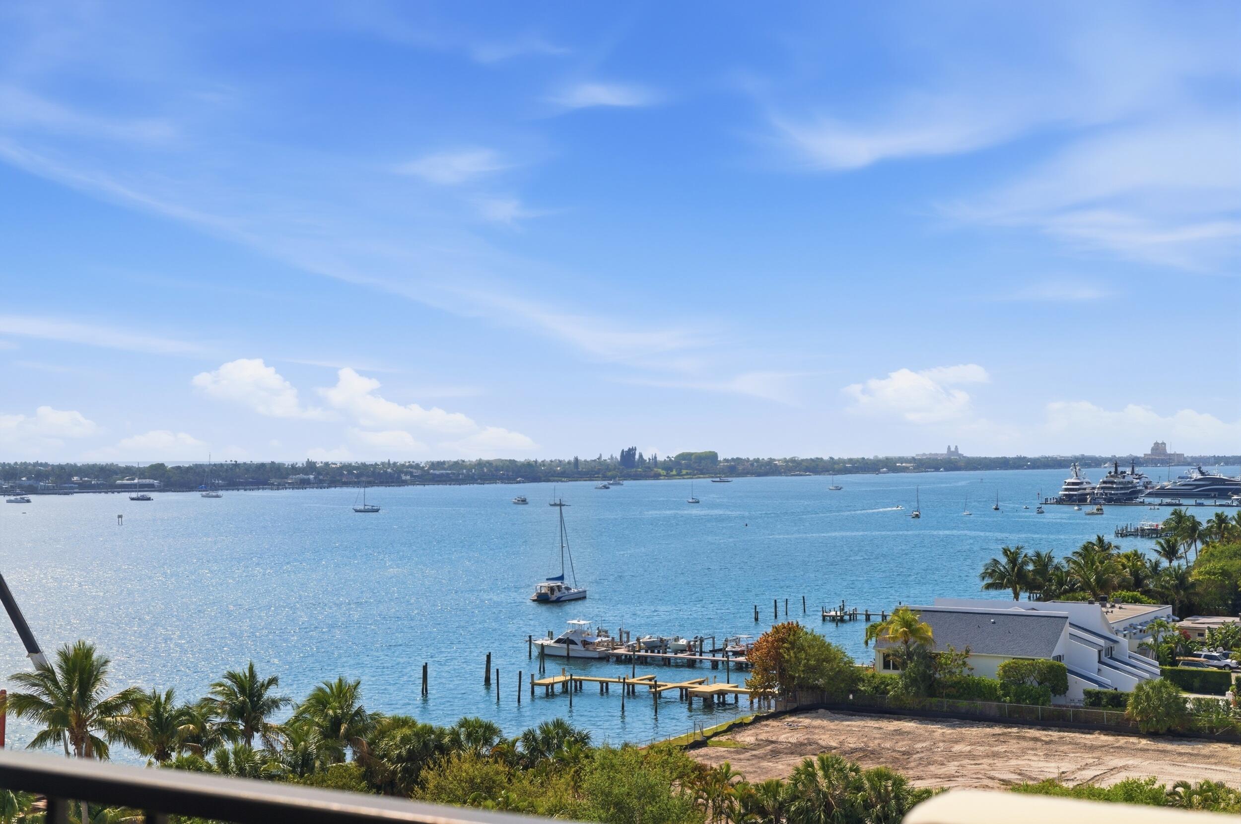 PALM BEACH HOUSE CONDO - Residential