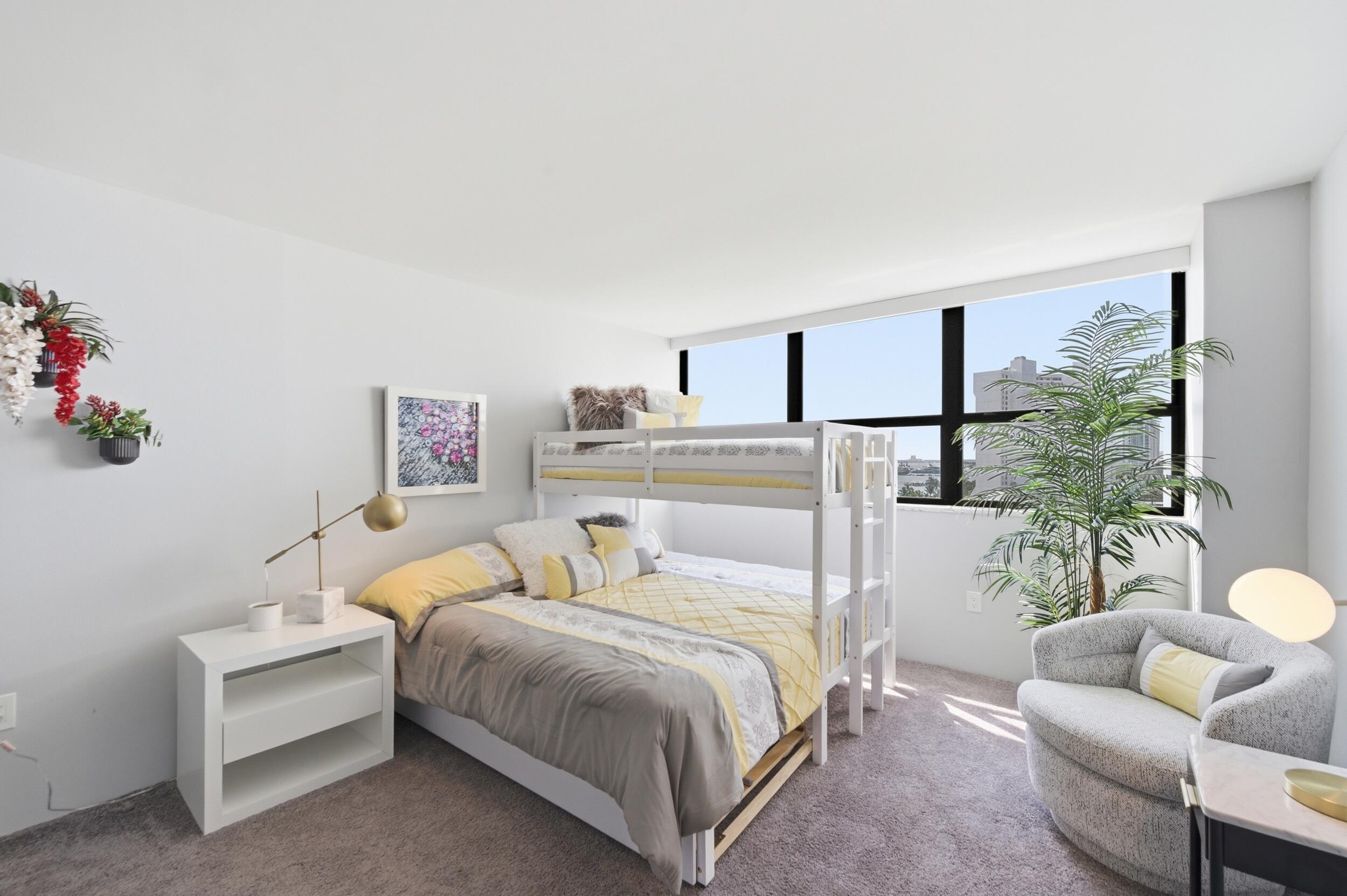 PALM BEACH HOUSE CONDO - Residential