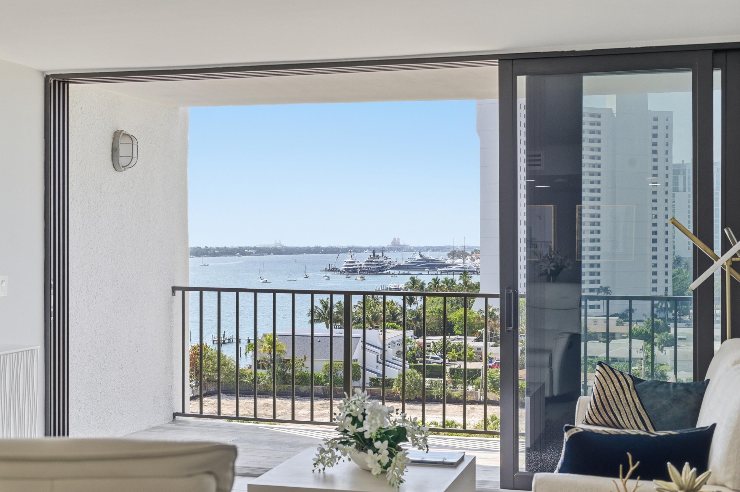 PALM BEACH HOUSE CONDO - Residential