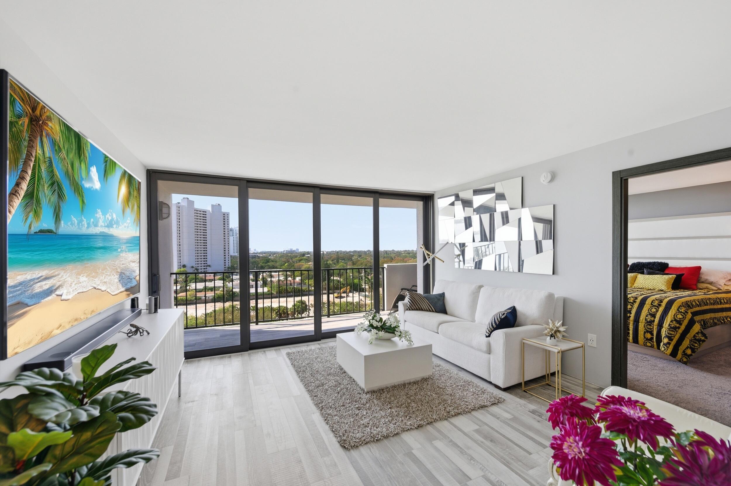 PALM BEACH HOUSE CONDO - Residential