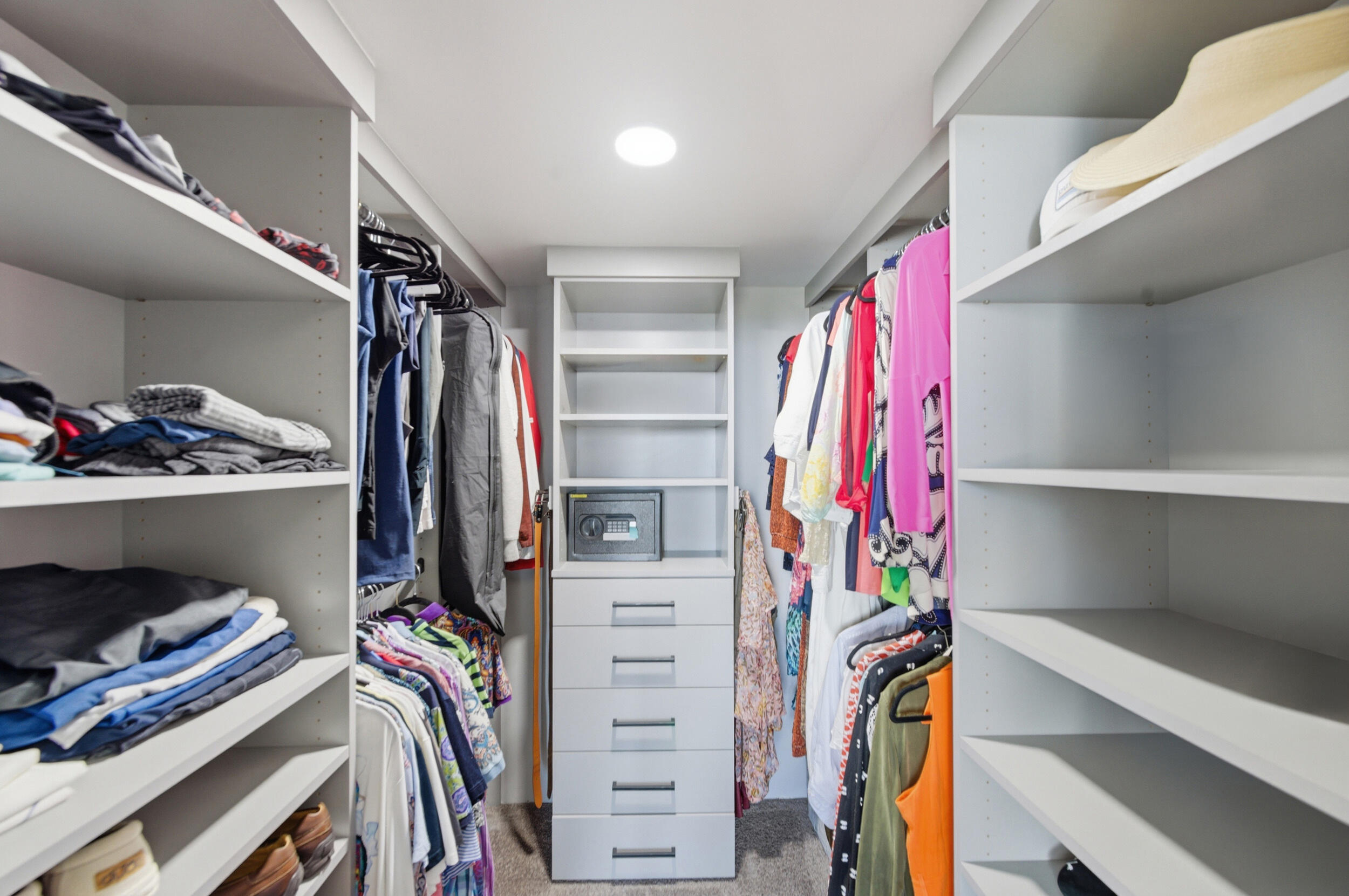 PALM BEACH HOUSE CONDO - Residential