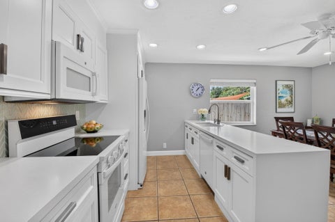 Tiny photo for 4675 CANAL Drive, Lake Worth, FL 33463 (MLS # B26085887)