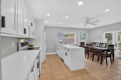Tiny photo for 4675 CANAL Drive, Lake Worth, FL 33463 (MLS # B26085887)