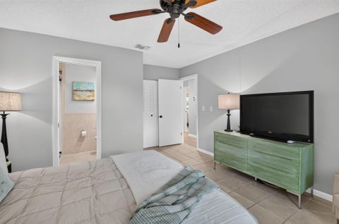 Tiny photo for 4675 CANAL Drive, Lake Worth, FL 33463 (MLS # B26085887)
