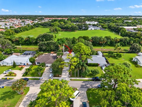 Tiny photo for 4675 CANAL Drive, Lake Worth, FL 33463 (MLS # B26085887)