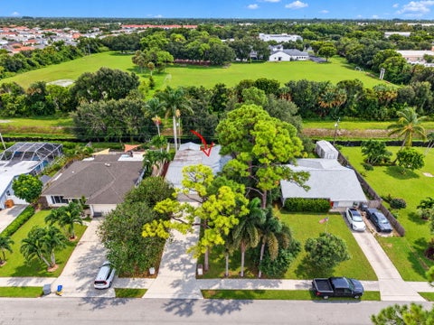 Tiny photo for 4675 CANAL Drive, Lake Worth, FL 33463 (MLS # B26085887)