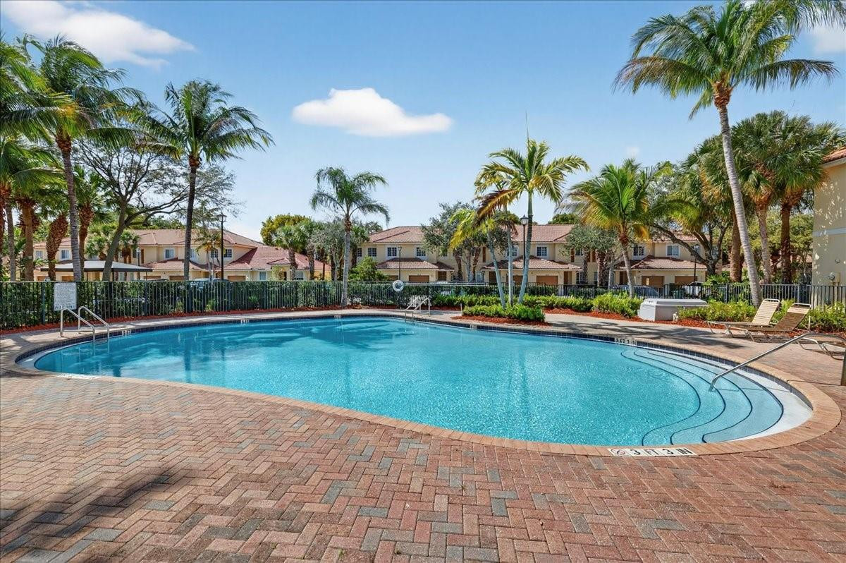 Isles at Oakland Park - Residential