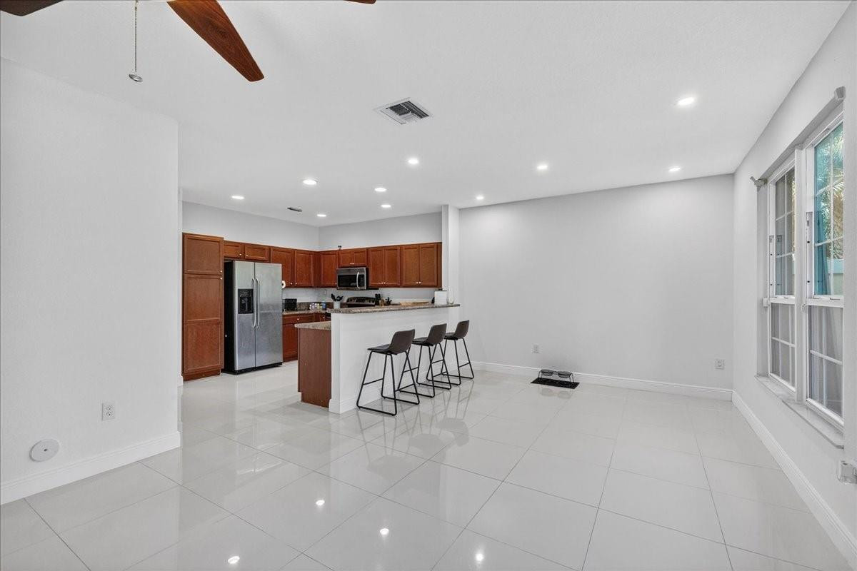 Isles at Oakland Park - Residential