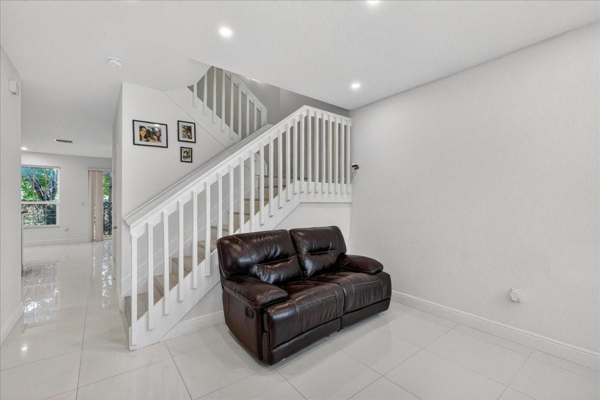 Isles at Oakland Park - Residential