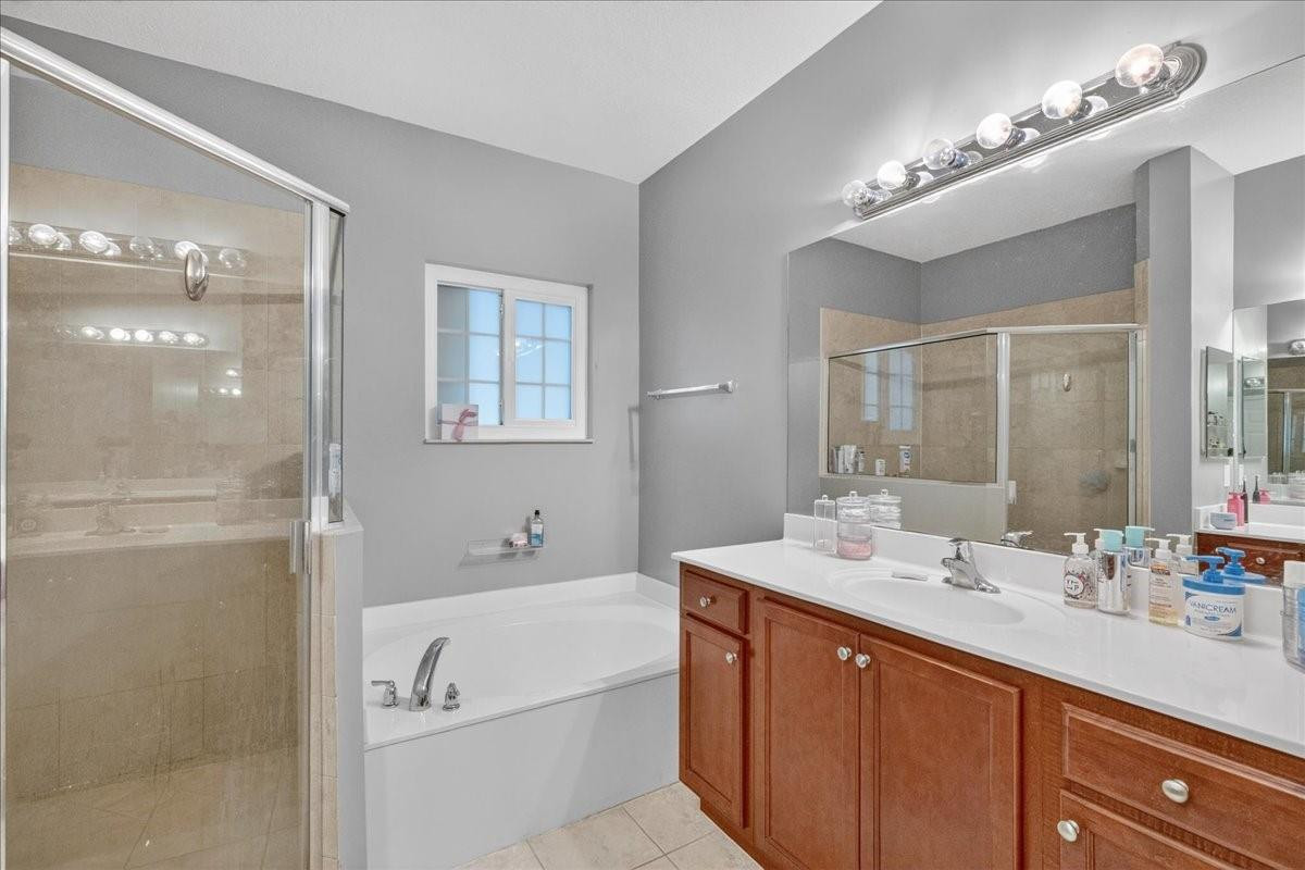 Isles at Oakland Park - Residential